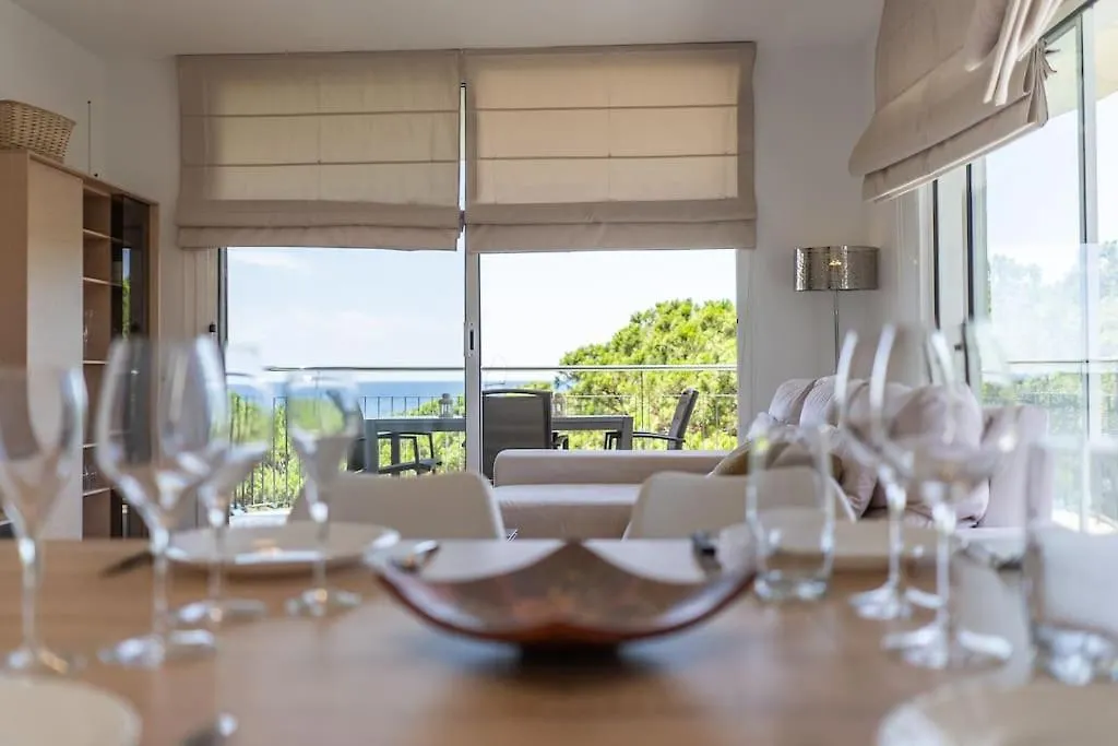 Seahomes Vacations - Seafront Apt In Blanes With Pkg Apartment