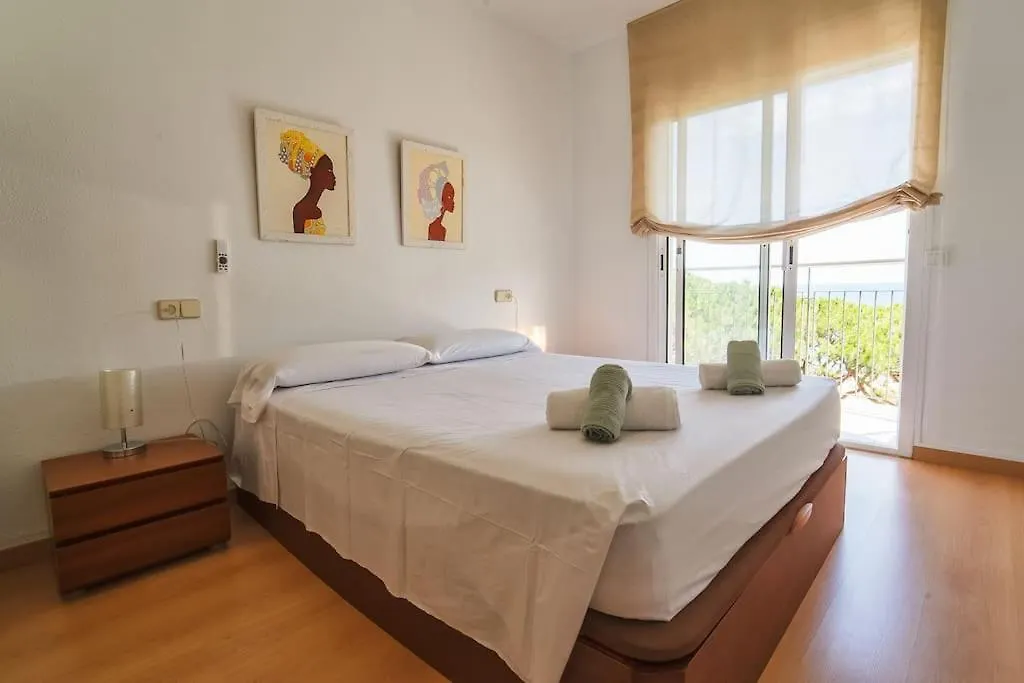 Seahomes Vacations - Seafront Apt In Blanes With Pkg