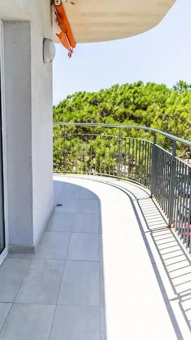 Seahomes Vacations - Seafront Apt In Blanes With Pkg